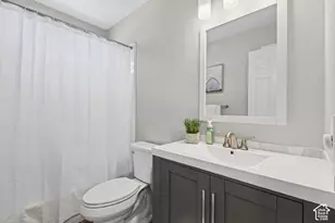 5709 S 2200 W, Roy, UT 84067 - Photo 27