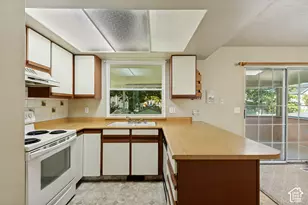 6764 S 3370 W, West Jordan, UT 84084 - Photo 11