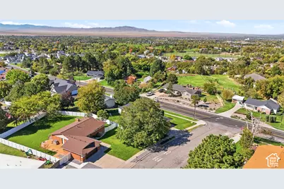 635 S Mountain Rd, Fruit Heights, UT 84037 - Photo 29