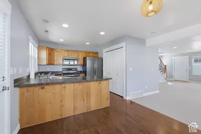 2372 N Liberty Ave E, Ogden, UT 84401 - Photo 7