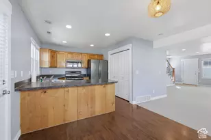 2372 S Liberty Ave E, Ogden, UT 84401 - Photo 7