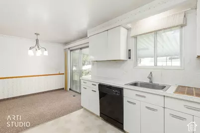241 W 750 N, Clearfield, UT 84015 - Photo 13