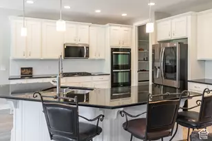 5943 N Robinson Ln W, Mountain Green, UT 84050 - Photo 35