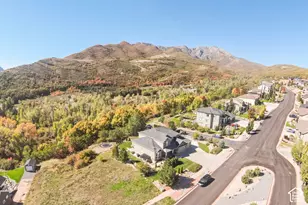 5943 N Robinson Ln W, Mountain Green, UT 84050 - Photo 15