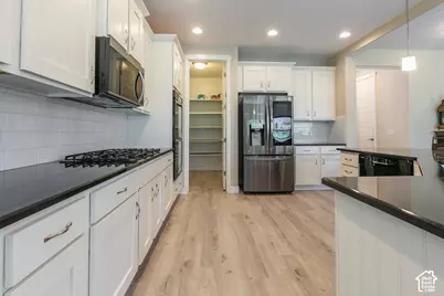 5943 N Robinson Ln W, Mountain Green, UT 84050 - Photo 37