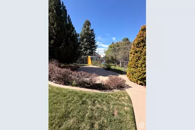 1179 N 3150 E, Layton, UT 84040 - Photo 15