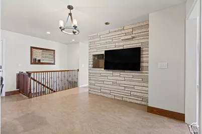 946 E Arlington Way S, Bountiful, UT 84010 - Photo 15
