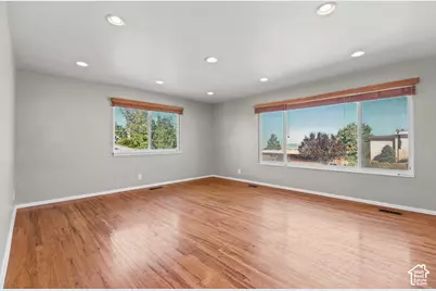 946 E Arlington Way S, Bountiful, UT 84010 - Photo 17