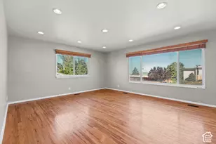 946 E Arlington Way S, Bountiful, UT 84010 - Photo 17