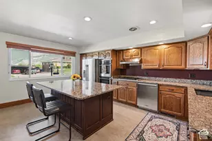 946 E Arlington Way S, Bountiful, UT 84010 - Photo 11