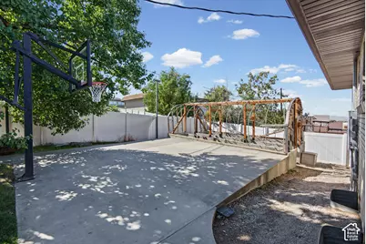 946 E Arlington Way S, Bountiful, UT 84010 - Photo 45