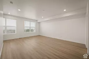 4046 S Sandridge Dr, Roy, UT 84067 - Photo 13