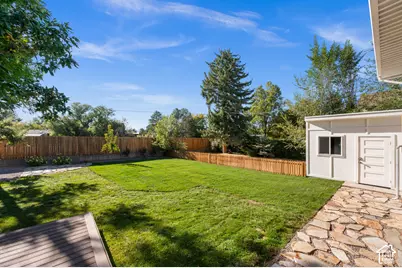5402 S Edgewood Dr, Holladay, UT 84117 - Photo 39