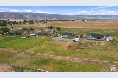 244 E Sevier River Rd, Central Valley, UT 84754 - Photo 9