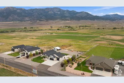 244 E Sevier River Rd, Central Valley, UT 84754 - Photo 11