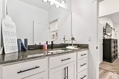244 E Sevier River Rd, Central Valley, UT 84754 - Photo 41