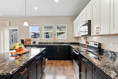 1033 N High Pass Dr, Saratoga Springs, UT 84045 - Photo 5