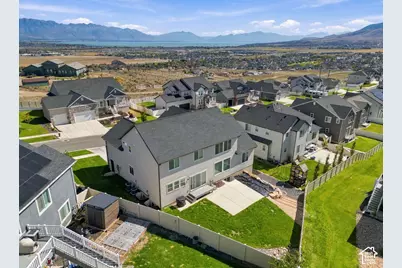 1033 N High Pass Dr, Saratoga Springs, UT 84045 - Photo 31