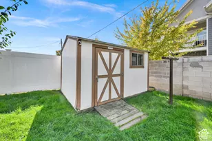 935 N 325 W, Bountiful, UT 84010 - Photo 17