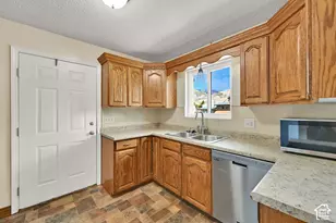 935 N 325 W, Bountiful, UT 84010 - Photo 5