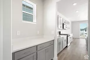 908 E Cody St, Eagle Mountain, UT 84005 - Photo 13