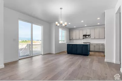 2286 N Hooded Crane Dr, Clinton, UT 84015 - Photo 11