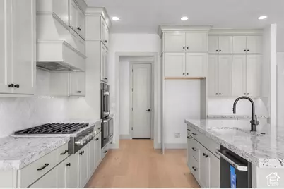 238 W 3175 N, Pleasant View, UT 84414 - Photo 13