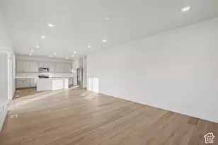 918 E Cody St, Eagle Mountain, UT 84005 - Photo 11