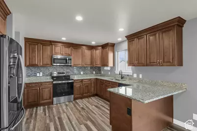 4689 N Conestoga Way, Eagle Mountain, UT 84005 - Photo 11