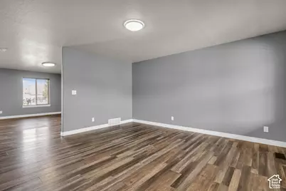 4689 N Conestoga Way, Eagle Mountain, UT 84005 - Photo 3