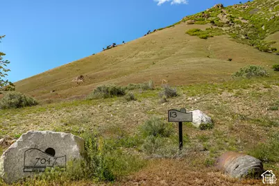 7047 S City View Dr, Cottonwood Heights, UT 84121 - Photo 9