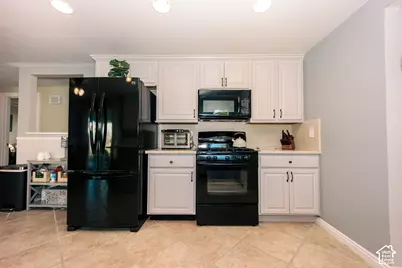 2108 S Main St, Clearfield, UT 84015 - Photo 15