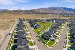 1333 E Wilbur Ln N, Eagle Mountain, UT 84005 - Photo 43