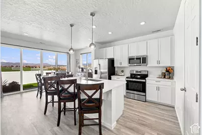 1333 E Wilbur Ln N, Eagle Mountain, UT 84005 - Photo 3