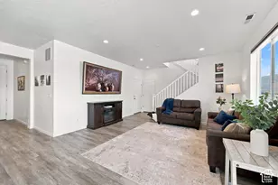 1333 E Wilbur Ln N, Eagle Mountain, UT 84005 - Photo 9