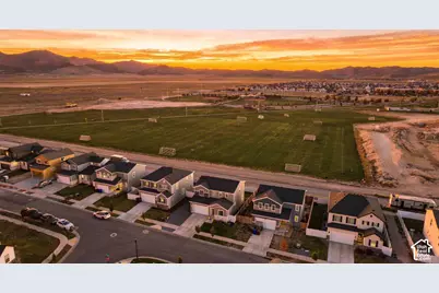 1333 E Wilbur Ln N, Eagle Mountain, UT 84005 - Photo 41