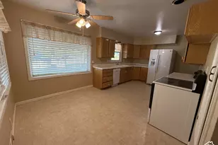 260 N 100 W, Panguitch, UT 84759 - Photo 11