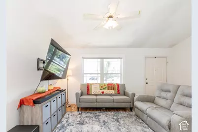 277 W 100 N, Providence, UT 84332 - Photo 9