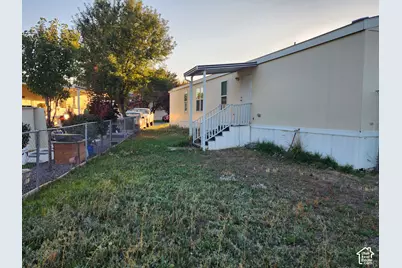 8400 S 4000 W #106, West Jordan, UT 84088 - Photo 17