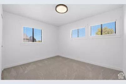 279 E 4525 S, Washington Terrace, UT 84405 - Photo 7