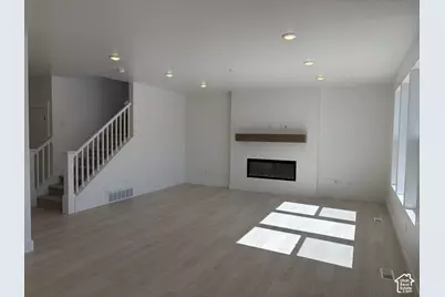 32 E 1690 S, Salem, UT 84653 - Photo 3