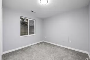 2119 E Oak Ln, Layton, UT 84040 - Photo 41
