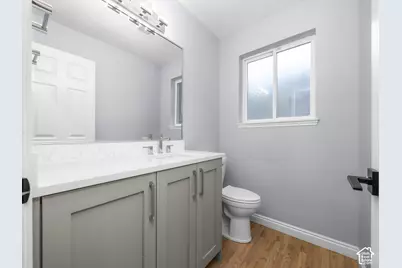 2119 E Oak Ln, Layton, UT 84040 - Photo 17