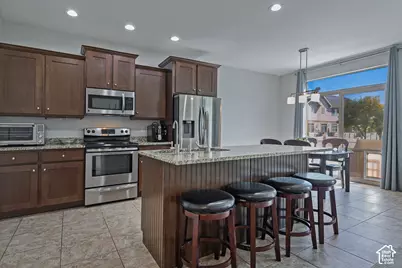 614 E Autumn Branch Way, Draper, UT 84020 - Photo 11