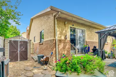 1106 E Brigadoon Ct S, Holladay, UT 84117 - Photo 27