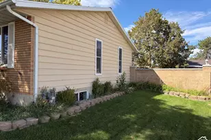 3234 W 7545 S, West Jordan, UT 84084 - Photo 7