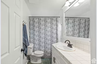 220 E 200 N, Richfield, UT 84701 - Photo 9