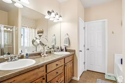 8853 S Tintic Ln, West Jordan, UT 84081 - Photo 21