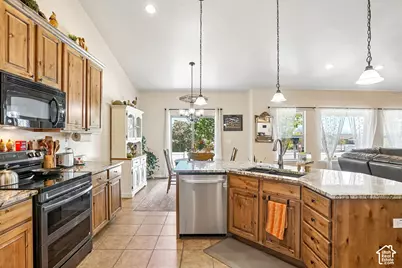 8853 S Tintic Ln, West Jordan, UT 84081 - Photo 15