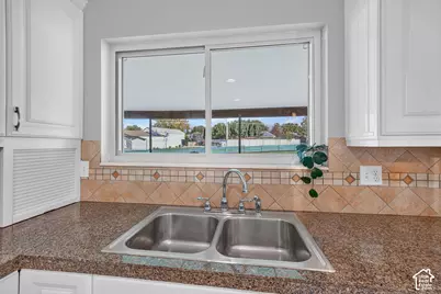 515 E 10695 S, Sandy, UT 84070 - Photo 15